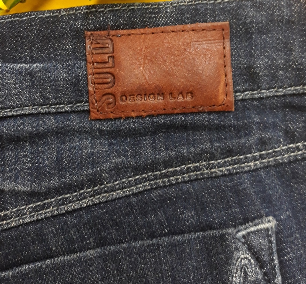 DESIGN LAB Embroidered Shorts NWT - Picture 3 of 16